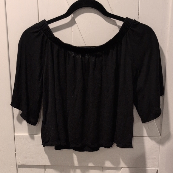 J. Story Chic Black Off the Shoulder Crop Top, Lightweight and Flowy Size M - Picture 2 of 6